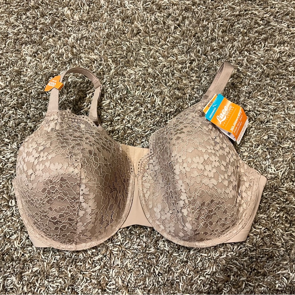 Warner's Full Coverage Bra in Soft Taupe with Molded Cups and Textured Finish